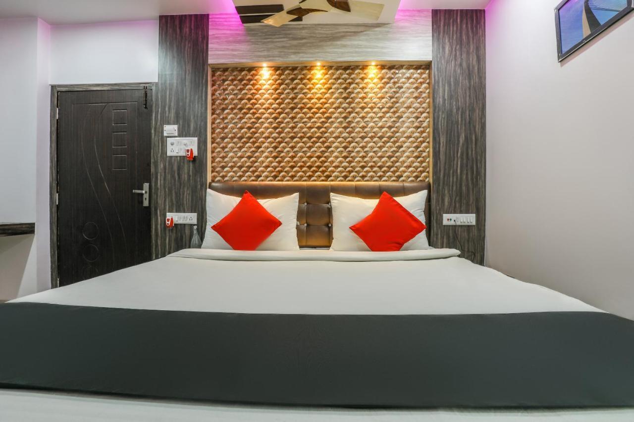 OYO 14472 Brahmaputra Guest House Guwahati Bagian luar foto